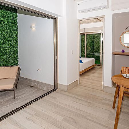 Mayan Monk Suites Плая-дель-Кармен Экстерьер фото