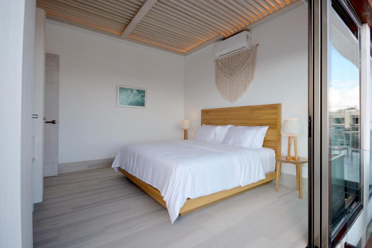 Mayan Monk Suites Плая-дель-Кармен Экстерьер фото