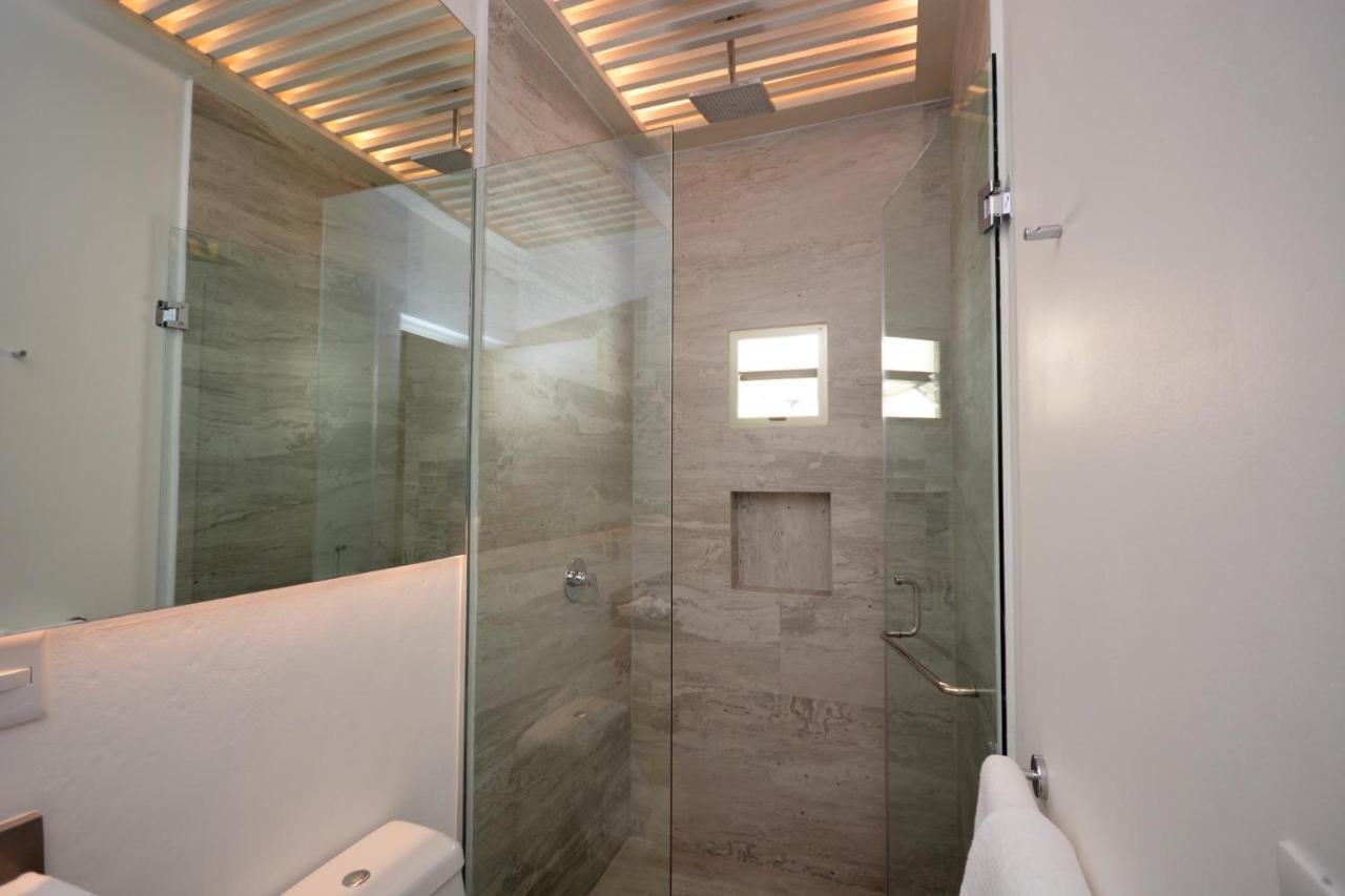 Mayan Monk Suites Плая-дель-Кармен Экстерьер фото