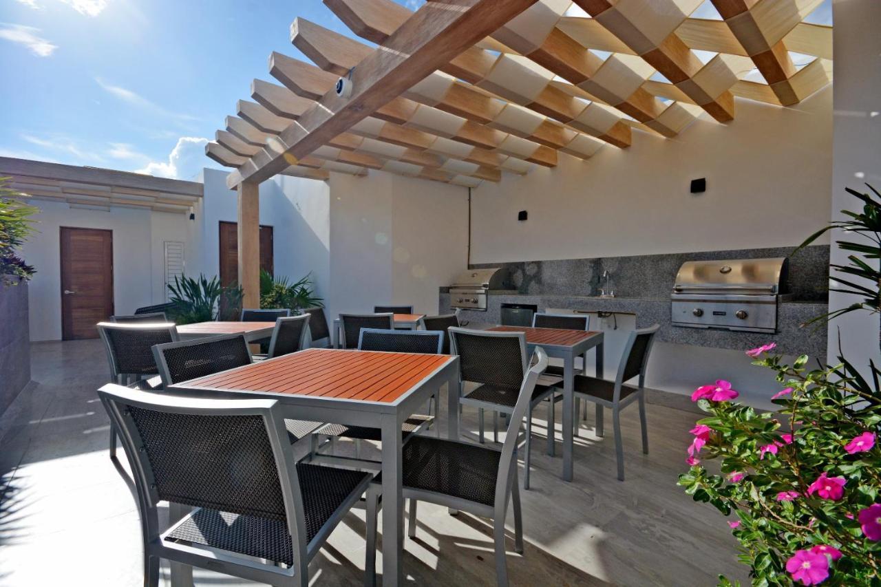 Mayan Monk Suites Плая-дель-Кармен Экстерьер фото