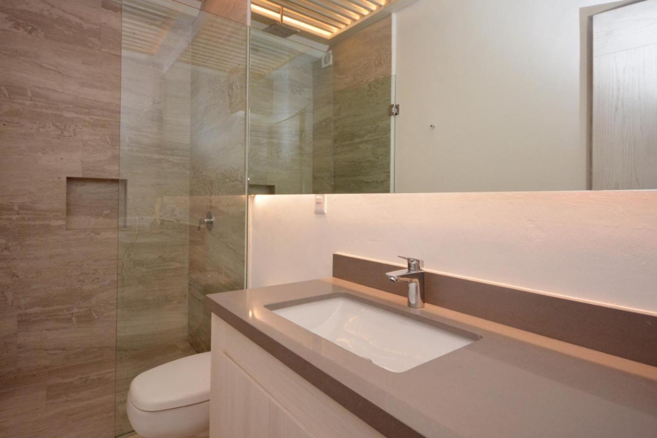 Mayan Monk Suites Плая-дель-Кармен Экстерьер фото