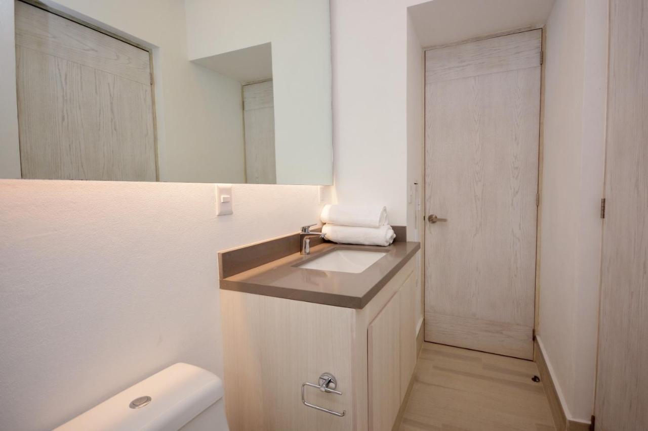 Mayan Monk Suites Плая-дель-Кармен Экстерьер фото